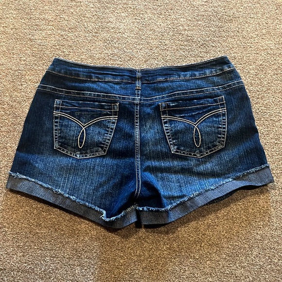 Denim/Jean Shorts - Size 11 - Picture 2 of 5